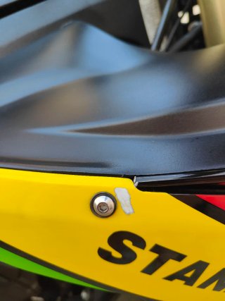 Yamaha YZF-R6 (Modelo 2005) - Matriculada 2007