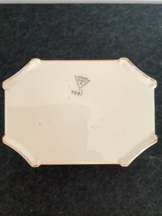 Caja de porcelana antigua decorada
