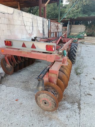 Arado de discos agrícola