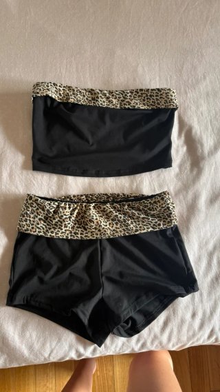 Conjunto top y shorts estampado leopardo