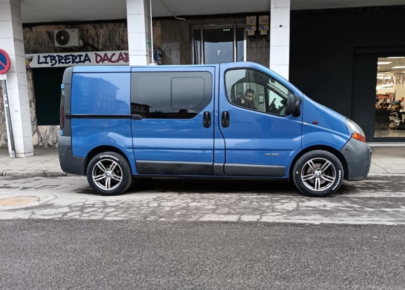 Renault Trafic 2003 - foto 1