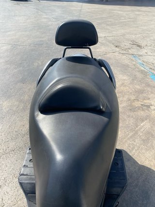 Suzuki Burgman 125 Gris