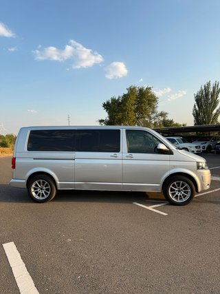 Volkswagen Caravelle Largo 2.0 TDI 140cv Comfort