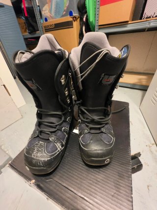 Pack Snowboard: 2 Tablas + Fijaciones + 3 Botas