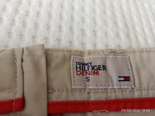 Falda midi Tommy Hilfiger beige