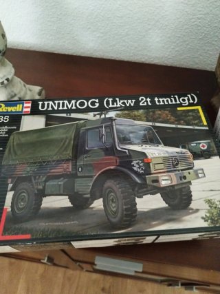 Maquetas Revell, Hornby, Defender, Unimog, Camaro