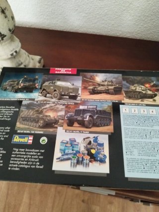 Maquetas Revell, Hornby, Defender, Unimog, Camaro