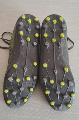 Botas de fútbol Puma Ultra 5 AG Talla 40