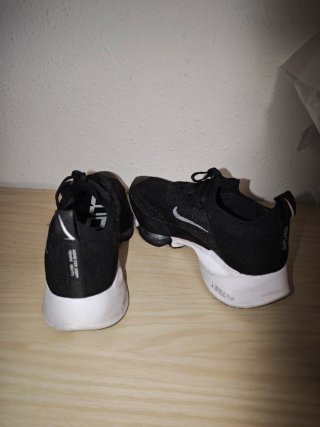 Nike Air Zoom Tempo NEXT%