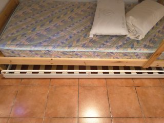 Litera Ikea Mydal Pino 90x200cm para tres personas