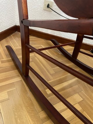 Mecedora antigua madera maciza rejilla vintage