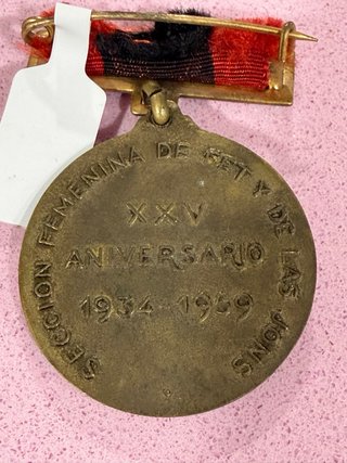 Medalla Sección Femenina Falange