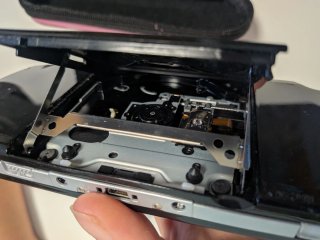 PSP Negra + 3 Juegos + Funda Rosa