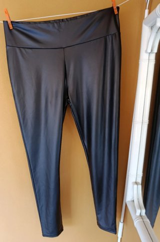 Pantalón polipiel fino Primark XL nuevo y etiqueta
