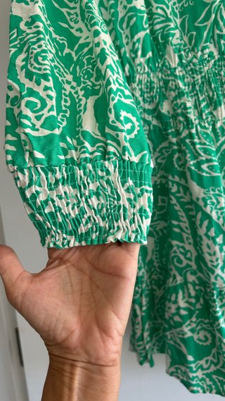 Vestido Zara verde estampado