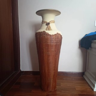 Jarrón decorativo alto cerámica beige y marrón