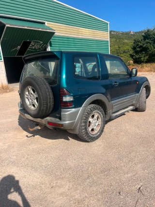 Mitsubishi Montero 2000
