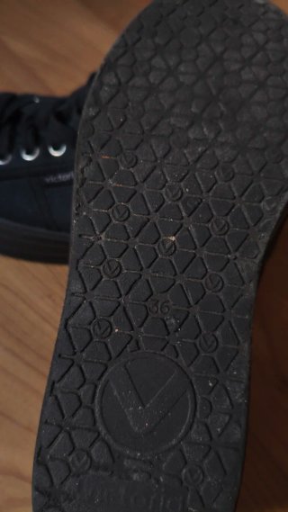 Zapatillas Victoria plataforma negras talla 36