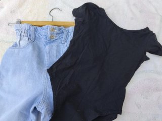 Lote: Body Negro + Vaqueros Baggy Talla XS / 8-9