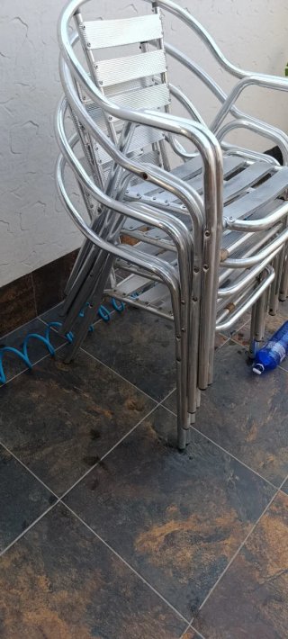 Sillas de aluminio apilables