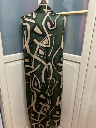 Vestido largo estampado verde y beige
