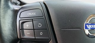 CUOTA 256 € Volvo XC60 2015