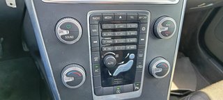 CUOTA 256 € Volvo XC60 2015
