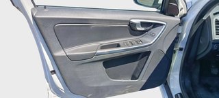 CUOTA 256 € Volvo XC60 2015