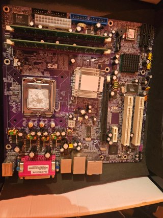 Placa Base ECS 945G-M3 LGA 775 DDR2
