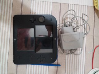 Nintendo 2DS con funda Pikachu