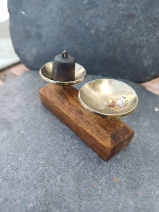 Báscula miniatura