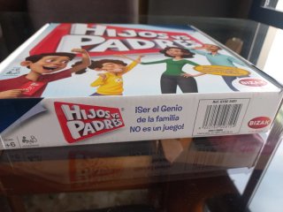 Juego de mesa Hijos vs Padres Bizak