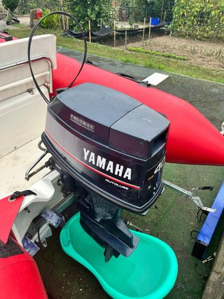 Lancha Zodiac PRO con motor Yamaha y remolque