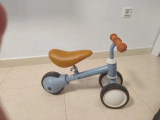 Triciclo infantil 1-2 años