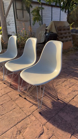 Juego de 4 sillas de comedor modernas