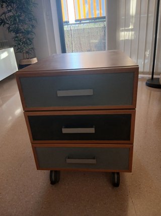 Mesa auxiliar 3 cajones madera