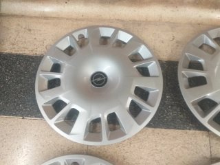 4 Tapacubos Opel Combo R16