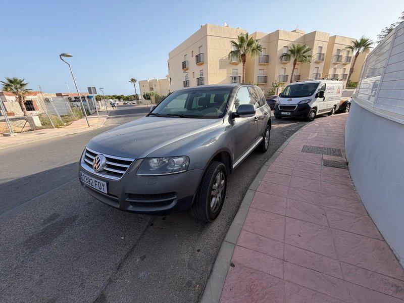 Volkswagen Touareg 2005 - foto 1