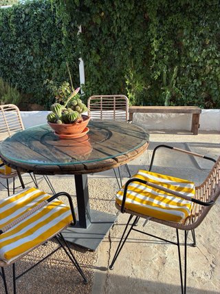 Mesa Bobina Madera y Cristal + 4 sillas