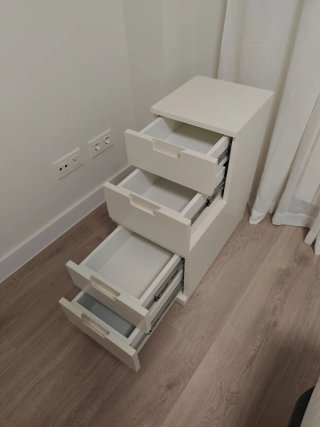 Mueble cajonera de madera blanco. Regalo.