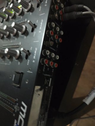 Mesa de mezclas DJ MCX Akai