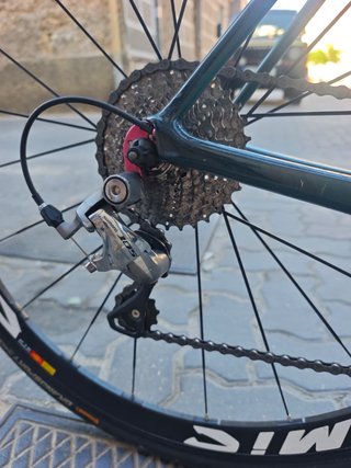 Bicicleta de carretera CUBE