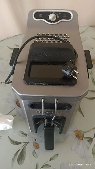 Freidora (DeLonghi)