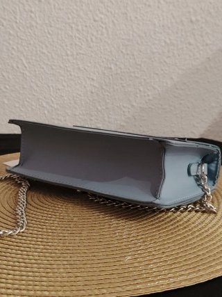 Bolso Zara asa mano y cadena azul