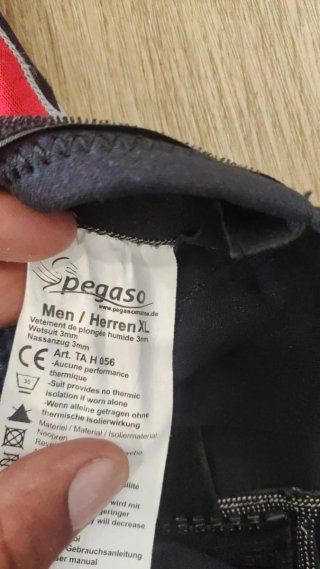 Lote 2 trajes de neopreno – Orca + Pegaso