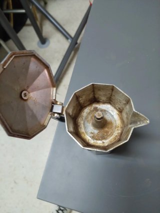 Cafetera italiana de aluminio