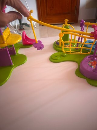Parque de juegos Pin y Pon