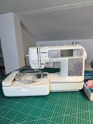 Máquina coser y bordar Brother Innov-is 950