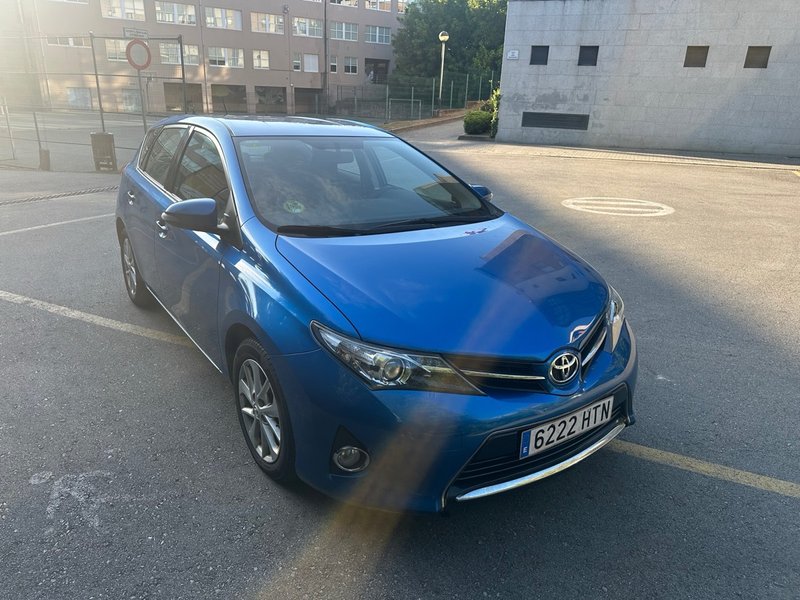 Toyota Auris 90cv 2013 - 157.000km - foto 1
