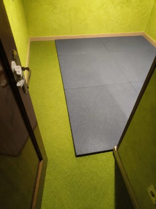 Suelo caucho gimnasio 20mm 1x1m
